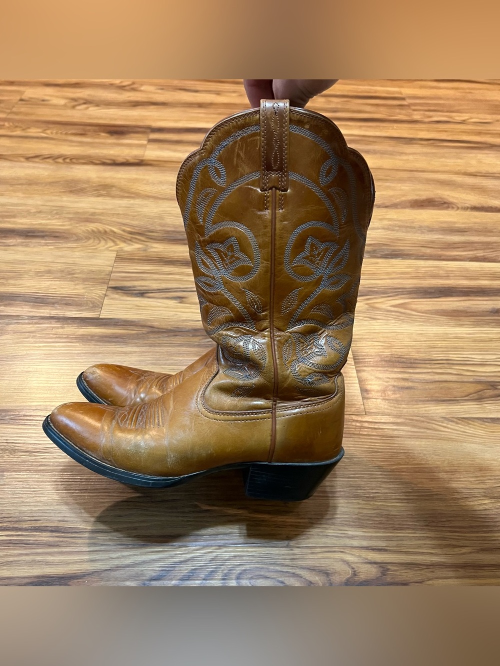 Ariat Tan Leather Western Boots with Interior Branding